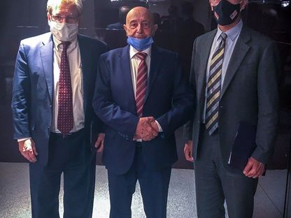 جانب من لقاء السفير الأميركي لدى طرابلس برئيس مجلس النواب الليبي عقيلة صالح - حساب السفارة الأميركية لدى ليبيا على "تويتر"