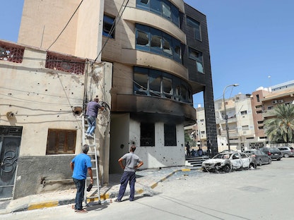 جانب من الأضرار التي أعقبت اشتباكات في العاصمة الليبية طرابلس - 28 أغسطس 2022 - AFP