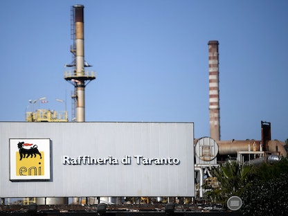 مصفاة لشركة إيني للنفط والغاز الإيطالية، في تارانتو، إيطاليا، 9 مارس 2020 - AFP