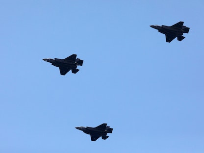 مقاتلات إسرائيلية من طراز "F-35" تحلق فوق البحر الأبيض المتوسط - 19 أبريل 2018. - REUTERS