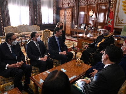 ملك المغرب محمد السادس خلال استقبال رئيس الوزراء الإسباني بيدرو سانشيز - 07 أبريل 2022 - REUTERS