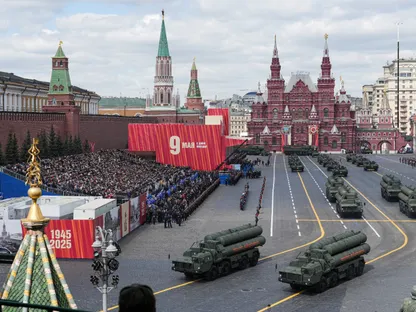 عرض عسكري ضمن احتفالات يوم النصر في روسيا. 9 مايو 2025 - Reuters