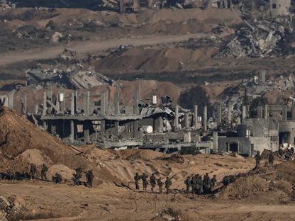 جنود إسرائيليون خلال عمليات عسكرية في قطاع غزة. 6 يوليو 2025 - Reuters