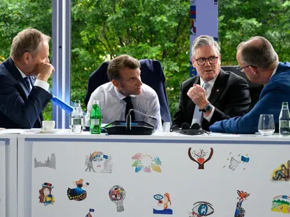 إيقاظ الاتحاد الأوروبي وقيادة القارة العجوز.. مقاربة بريطانية في "عهد ترمب" رغم "بريكست"