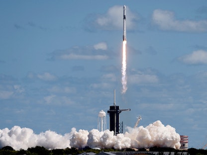 إطلاق صاروخ SpaceX Falcon 9 مع كبسولة Dragon من مركز كينيدي للفضاء التابع لناسا في كيب كانافيرال، فلوريداK الولايات المتحدة - 5 أكتوبر 2022 - REUTERS