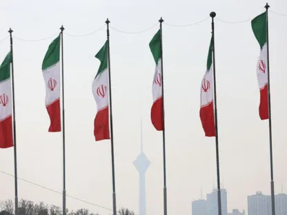 إيران: الترويكا الأوروبية تستغل "آلية الزناد" لفرض مطالب واشنطن