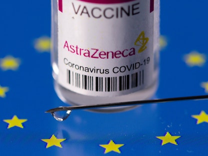 جرعة لقاح "أسترازينيكا" المضاد لفيروس كورونا - REUTERS