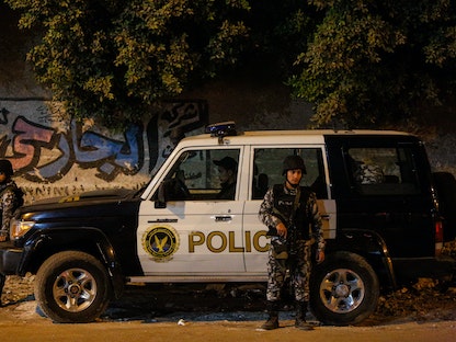حاجز لرجال الشرطة المصرية - Getty Images