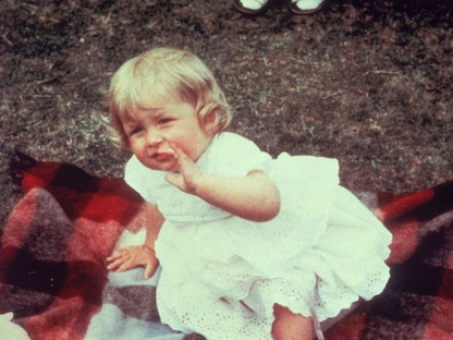 ديانا سبنسر، زوجة الأمير تشارلز، في عيد ميلادها الأول في بارك هاوس، ساندرينغهام، 1 يوليو 1962 - Getty Images