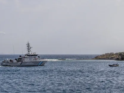 غرق 3 مهاجرين وفقدان آخرين قبالة جزيرة جافدوس اليونانية