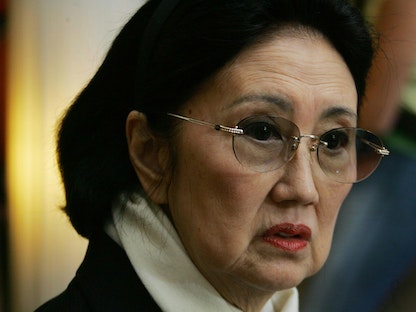 الراحلة هانا موري أثناء عرض أزياء في قصر ميرسيد في بورجوس، شمال إسبانيا - 6 أكتوبر 2005 - X80002