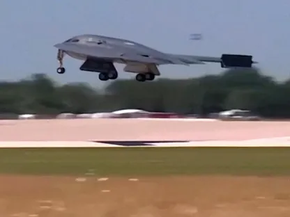 "مناورة تكتيكية وخطة تضليل".. كيف قصفت أميركا منشآت إيران النووية دون رصد طائراتها؟