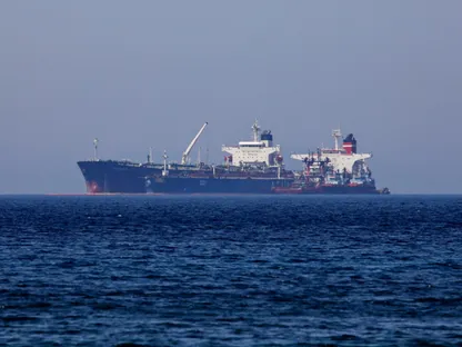 كيف يؤثر الإعفاء المؤقت للنفط الإيراني على الصين؟