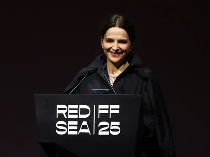 جولييت بينوش.. أن تذوب مثل قطعة السكر في الشخصية