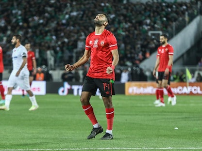 لاعب نادي الأهلي حسين الشحات - https://www.alahlyegypt.com