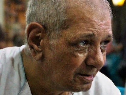 الشاعر المصري الراحل نجيب شهاب الدين - من أرشيف الشاعر زين العابدين فؤاد