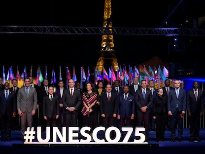 قادة دوليون خلال احتفالات الذكرى 75 لتأسيس منظمة الأمم المتحدة للتربية والعلم والثقافة (اليونسكو) في مقر اليونسكو في باريس. 12 نوفمبر 2021 - REUTERS