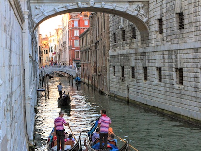 القناة المائية في مدينة البندقية. 13 أكتوبر 2014 - AFP