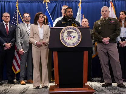 مدير الاستخبارات الأميركية: منفذ إطلاق النار قرب البيت الأبيض عمل معنا في أفغانستان