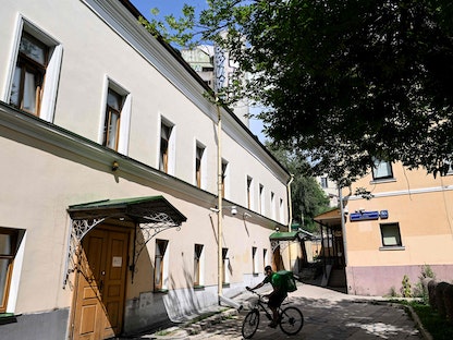 مدخل مقر الوكالة اليهودية في العاصمة الروسية موسكو- 28 يوليو 2022 - AFP