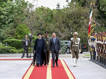 الرئيس الإيراني إبراهيم رئيسي يستقبل رئيس الوزراء العراقي مصطفى الكاظمي في طهران - 26 يونيو 2022 - ar.irna.ir