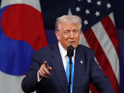 الرئيس الأميركي دونالد ترمب يتحدث في قمة الرؤساء التنفيذيين لمنتدى التعاون الاقتصادي لآسيا والمحيط الهادئ (APEC) لعام 2025 في جيونججو بكوريا الجنوبية. 29 أكتوبر 2025 - Reuters