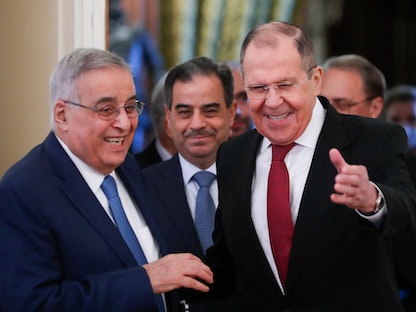 وزير الخارجية الروسي، سيرجي لافروف ووزير الخارجية اللبناني، عبد الله بو حبيب في موسكو - 22 نوفمبر 2021 - AFP