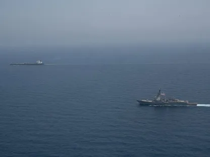 الجيش الأميركي يعلن اعتراض سفينة من "أسطول الظل" الإيراني في بحر العرب