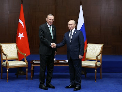 بدائل "اتفاق الحبوب" بمحادثات بوتين وأردوغان.. والكرملين: لا نتائج حتى الآن