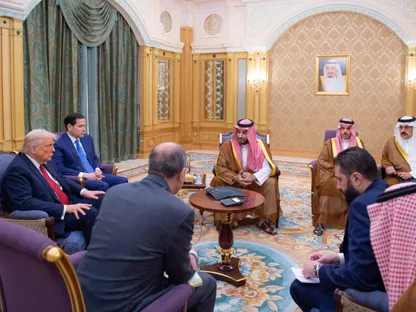 بمشاركة ولي العهد السعودي.. ترمب يلتقي الشرع في الرياض