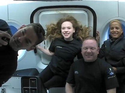 ركاب مركبة "إنسبيرايشن4" في الفضاء.  - twitter.com/elonmusk