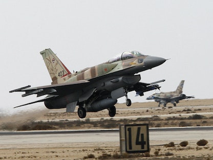 طائرة مقاتلة إسرائيلية من طراز F-16I تقلع من قاعدة رامون الجوية في جنوب إسرائيل- 19 نوفمبر 2008 - REUTERS