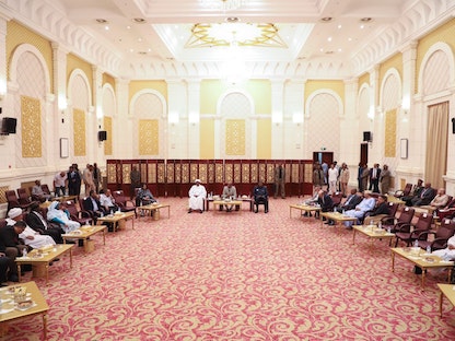 جانب من اجتماع القوى المدنية والعسكرية الموقعة على الاتفاق الإطاري في السودان. 26 مارس 2023 - twitter/KHOYousif