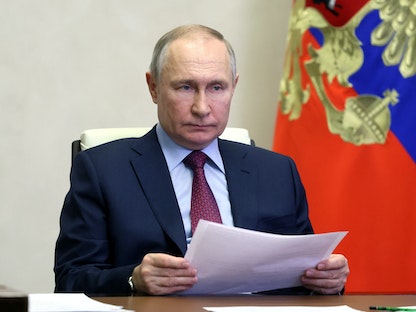 الرئيس الروسي فلاديمير بوتين خلال اجتماع في موسكو- 17 فبراير 2023 -  REUTERS