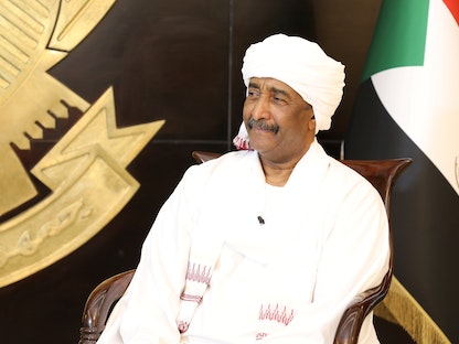 رئيس مجلس السيادة السوداني الفريق أول عبد الفتاح البرهان خلال مقابلة تلفزيونية في الخرطوم- 4 ديسمبر 2021 - REUTERS