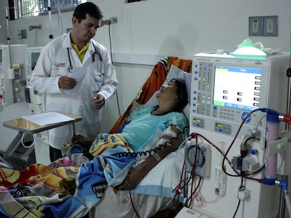 مريضة كلى تتلقى العلاج في مستشفى في سان كريستوبال بفنزويلا. 11 مارس 2019.  - REUTERS