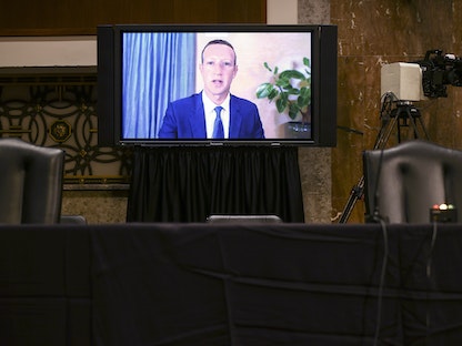 مارك زوكربيرغ خلال جلسة استماع عن بُعد بالكونغرس الأميركي، 17 نوفمبر 2020 - AFP