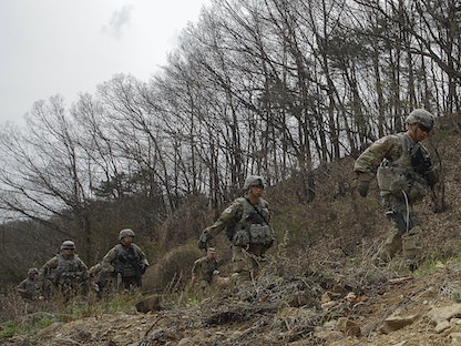 جنود من كوريا الجنوبية خلال مناورات عسكرية مع القوات الأميركية - 12 أبريل 2018 - Getty Images