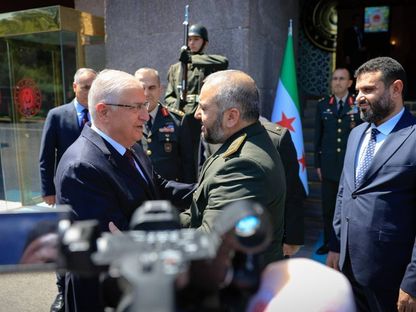 وزير الدفاع التركي يشار جولر يستقبل نظيره السوري أبو قصرة في مقر الوزارة بأنقرة. 13 أغسطس 2025 - "وزارة الدفاع السورية"