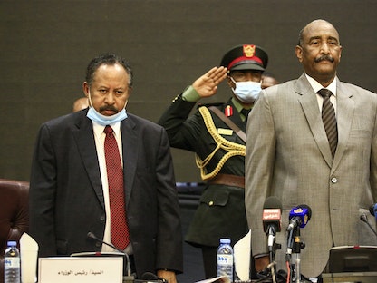 رئيس المجلس السيادي السوداني عبد الفتاح البرهان ورئيس الحكومة عبد الله حمدوك - 26 سبتمبر 2020 - AFP