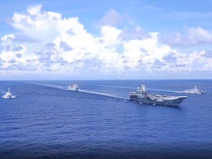 حاملة الطائرات الصينية "شاندونج" والمجموعة القتالية الخاصة بها تقوم بتدريبات تحاكي عمليات قتالية حقيقية في بحر الصين الجنوبي. خريف 2022 - Globaltimes.com
