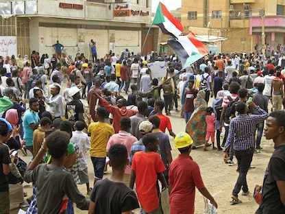 متظاهرون سودانيون يحتجون على ما يعتبرونه هيمنة عسكرية على المشهد السياسي في البلاد، الخرطوم 31 يوليو 2022 - AFP