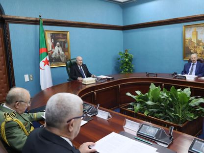 الجزائر تعلن إجراء انتخابات رئاسية "مبكرة" في 7 سبتمبر