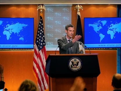 نيد برايس المتحدث باسم وزارة الخارجية الأميركية في مؤتمر صحافي - REUTERS