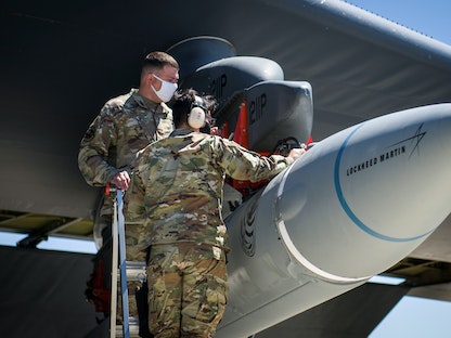اختبار صاروخ فوق صوتي في قاعدة عسكرية أميركية في كاليفورنيا - 6 أغسطس 2020 - REUTERS