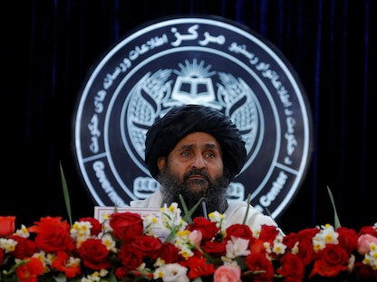 القائم بأعمال نائب رئيس وزراء طالبان الملا عبد الغني برادر يتحدث خلال مؤتمر صحافي في كابول بأفغانستان- 5 يناير 2023 - REUTERES