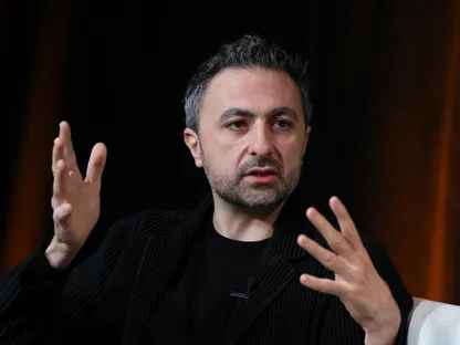 مايكروسوفت تعلن عن "فريق الذكاء الاصطناعي الفائق".. ما أهدافه؟