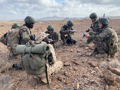 جنود فرنسيون خلال تدريبات في صحراء جيبوتي - 30 يناير 2021 - AFP