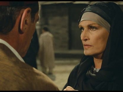 داليدا في مشهد من فيلم "اليوم السادس" للمخرج يوسف شاهين - المكتب الإعلامي للشركة المنتجة