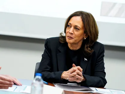 هاريس: سنواصل الضغط على إسرائيل لوقف إطلاق النار في غزة